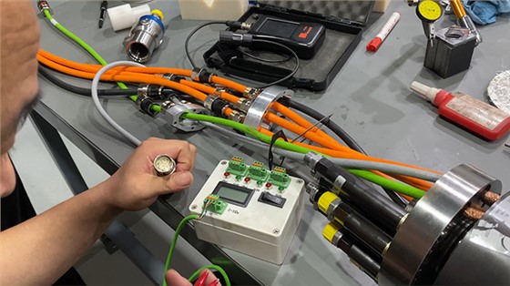 吉利汽车格劳博电主轴7