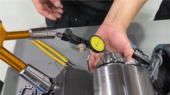 吉利汽车格劳博电主轴8